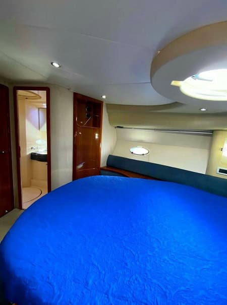 Моторная яхта AZIMUT 42 «Санторини»