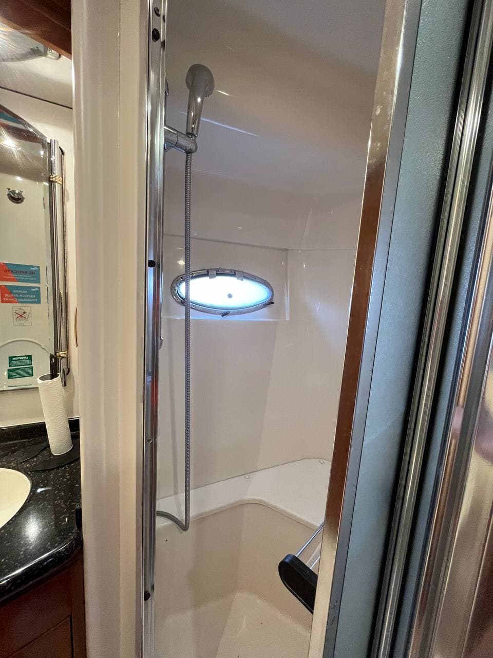 Яхта Carver 57 Романтика Сочи