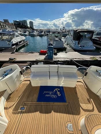 Моторная яхта AZIMUT 42 «Санторини»