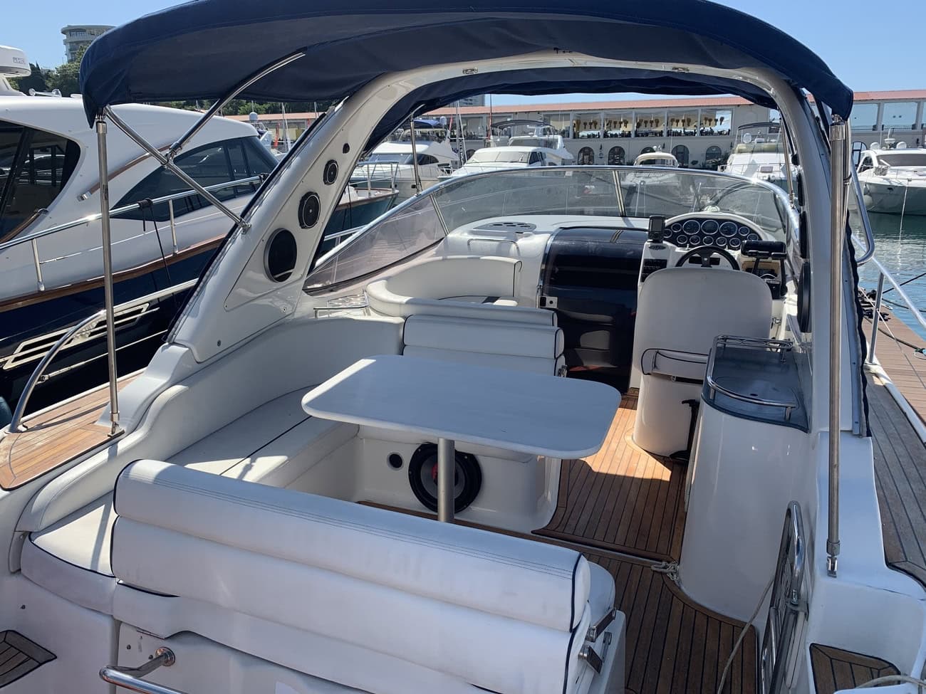 Яхта «СэйлорМун» Bavaria 32