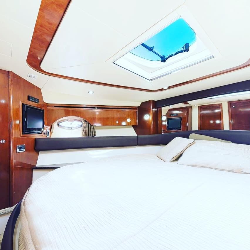 Яхта Meridian 441 «Наутилус»
