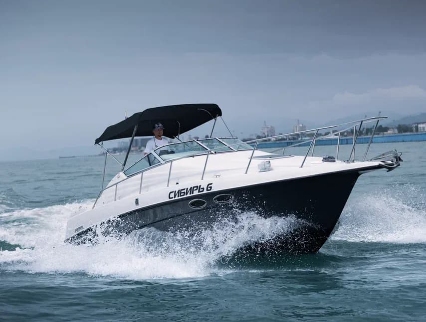 Моторная Яхта Crownline 235 «Сибирь 6»