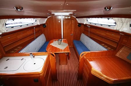 Яхта Сибирь 8 «Бавария 32» Адлер