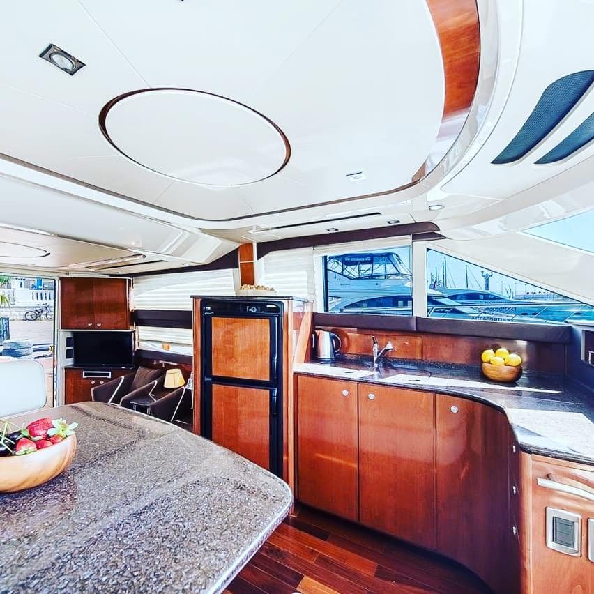 Яхта Meridian 441 «Наутилус»