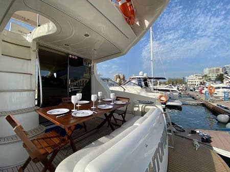 Моторная яхта AZIMUT 42 «Санторини»