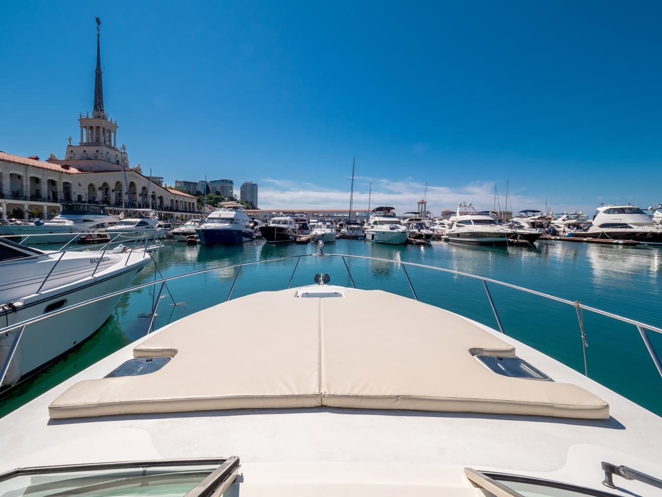 Яхта Rinker Fiesta vee 340 Эврика