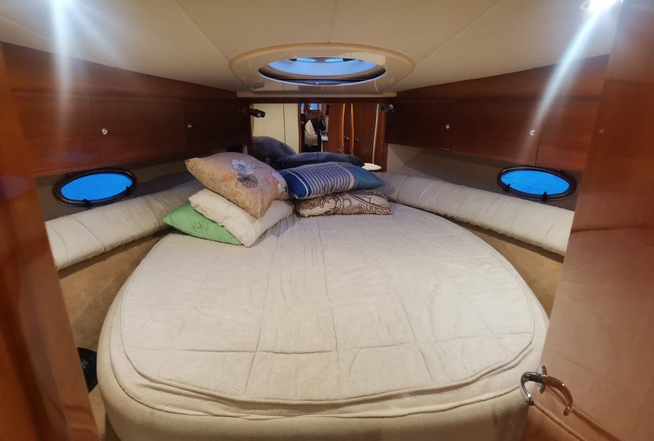 Моторная яхта Sessa Oyster 40 «Екатерина»
