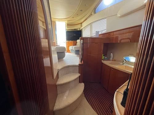 Моторная яхта AZIMUT 42 «Санторини»