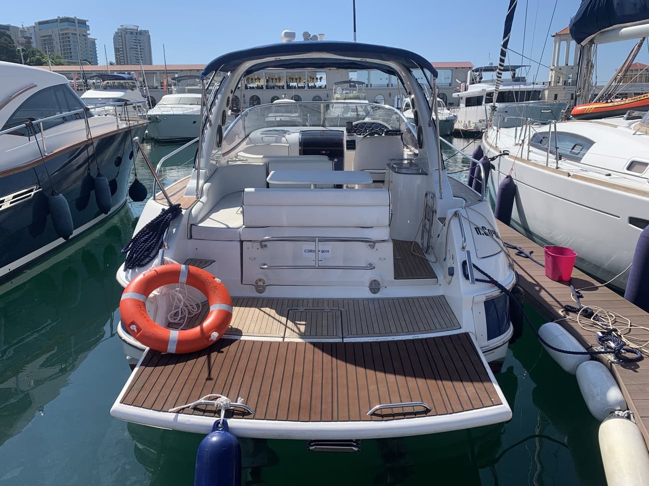 Яхта «СэйлорМун» Bavaria 32