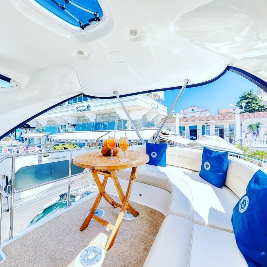 Яхта Meridian 441 «Наутилус»