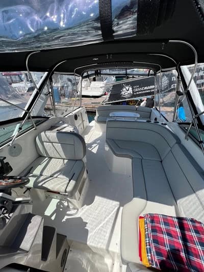 Катер Rinker 270 «Ласточка»