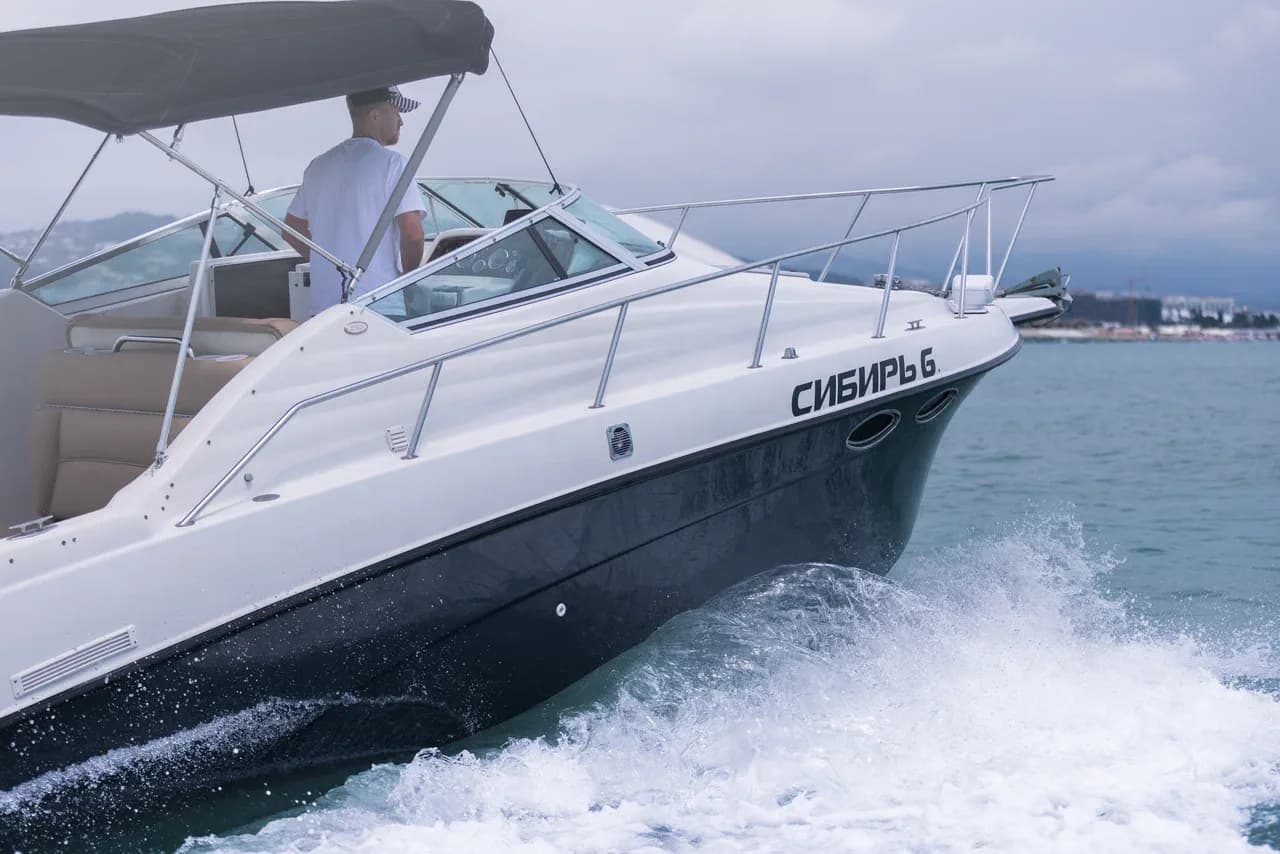 Моторная Яхта Crownline 235 «Сибирь 6»