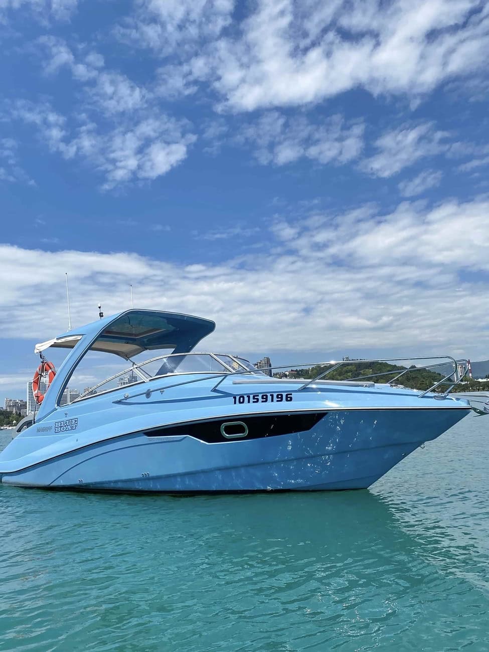 Катер BlueBoat Magniff 290 freeflight