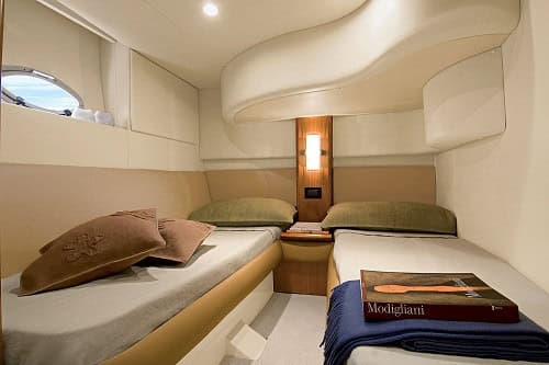 Моторная яхта AZIMUT 42 «Санторини»
