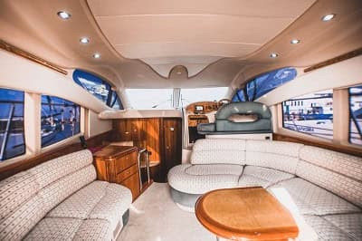 Моторная яхта AZIMUT 42 «Санторини»
