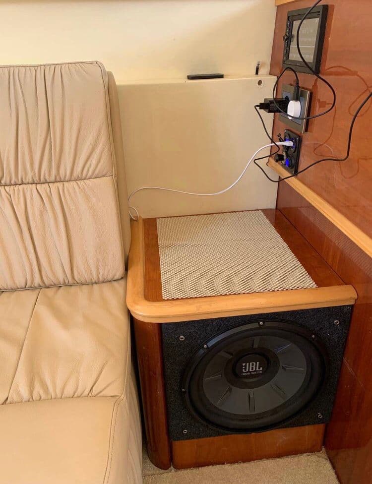 Моторная яхта Princess 360 «UNO»