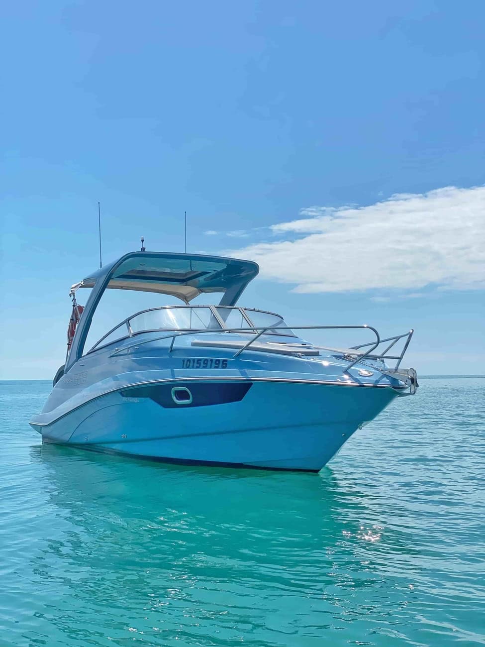 Катер BlueBoat Magniff 290 freeflight