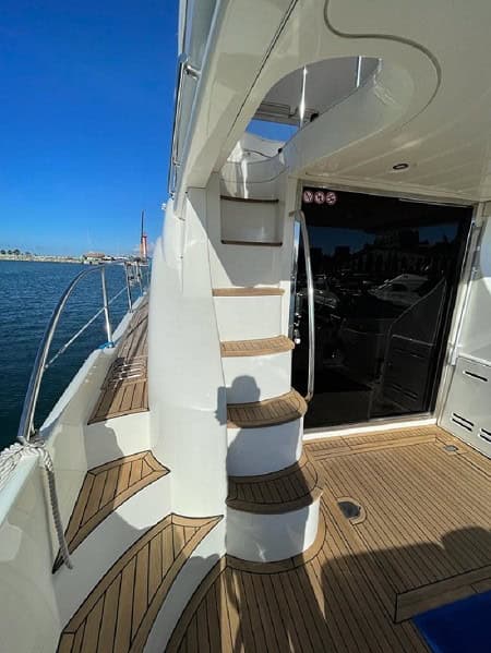 Моторная яхта AZIMUT 42 «Санторини»