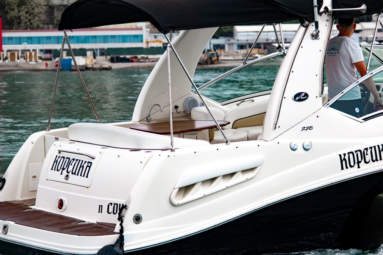 Катер Корсика Sea Ray 275
