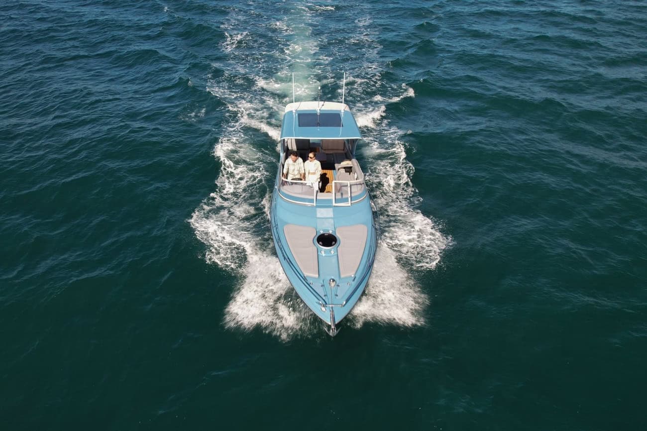 Катер BlueBoat Magniff 290 freeflight