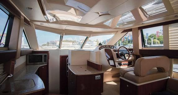 Яхта Кисс Meridian 341