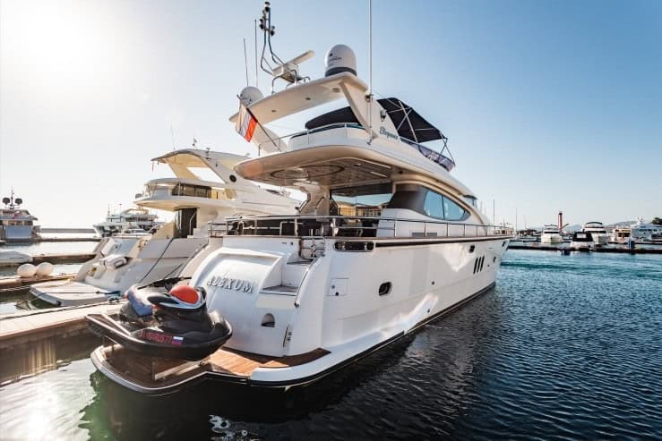 Яхта ALEXUM VIP Elegance 64