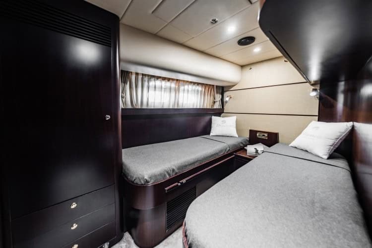 Яхта ALEXUM VIP Elegance 64